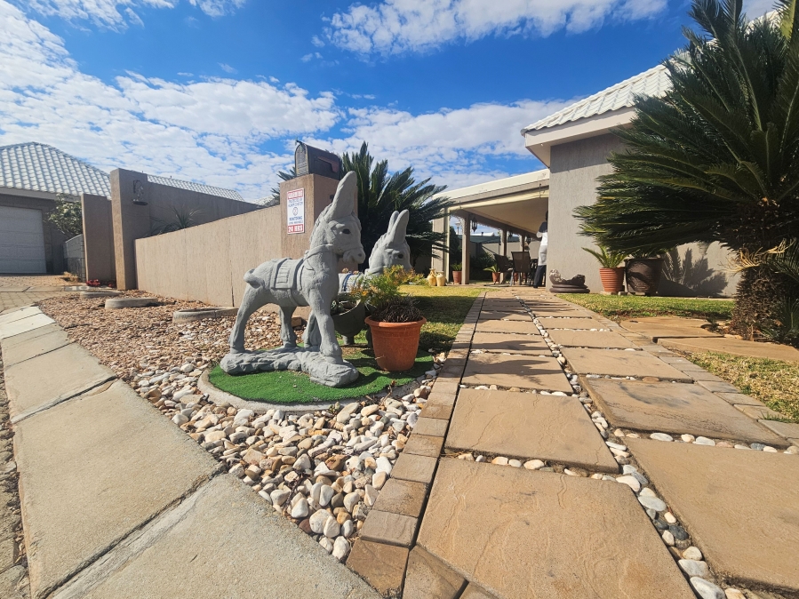 To Let 2 Bedroom Property for Rent in Wilkoppies North West